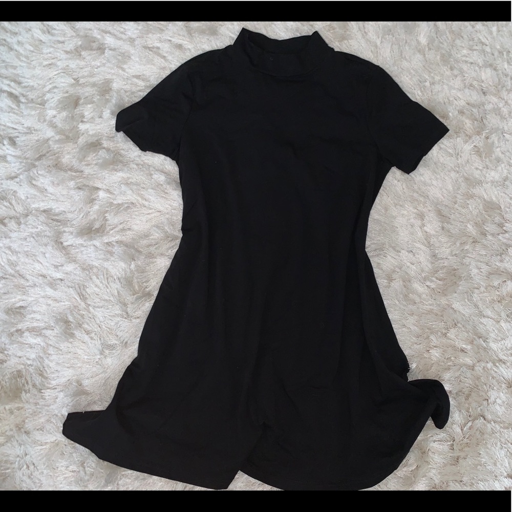 Short sleeve Turtle neck dress